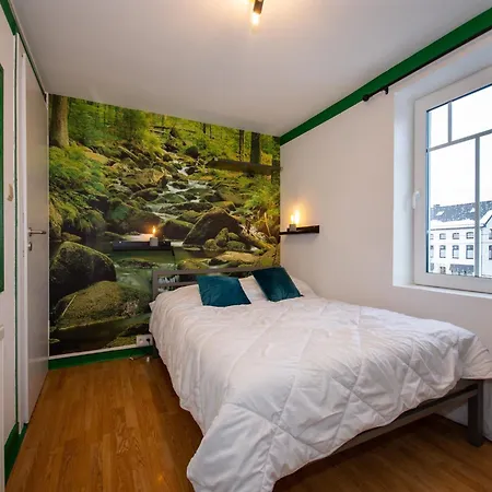 Spacious Mansion In With Sauna בית נופש *