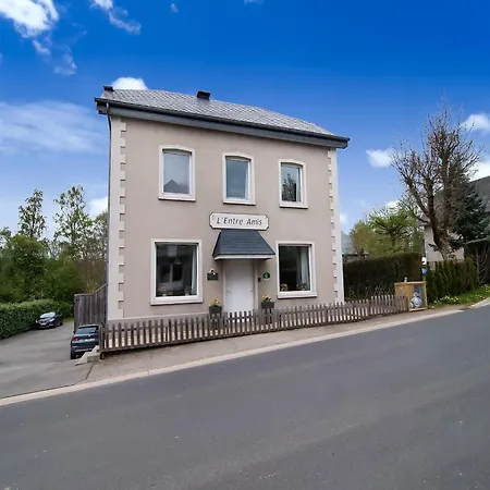 Spacious Mansion In With Sauna בית נופש *